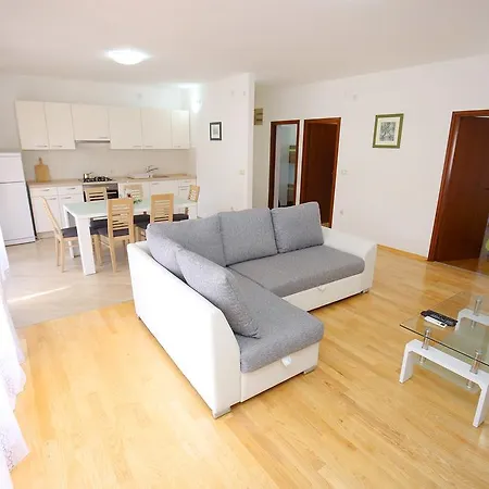Appartamento Borik Beach 86 *